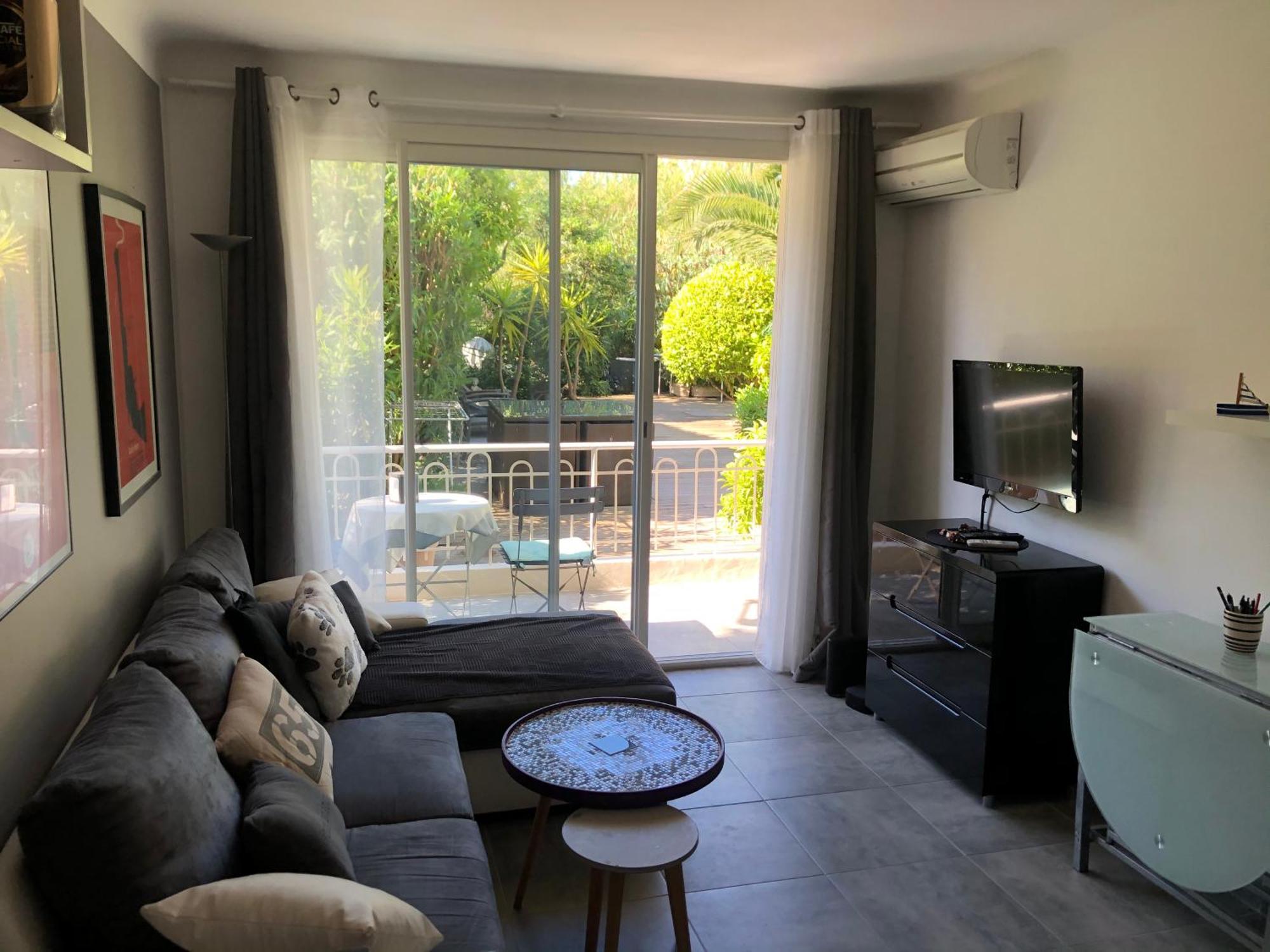 Only 60M To The Beach, 2 Bedroom Cozy Apartment, 80M2 Big Garden, Very Central Cannes Esterno foto