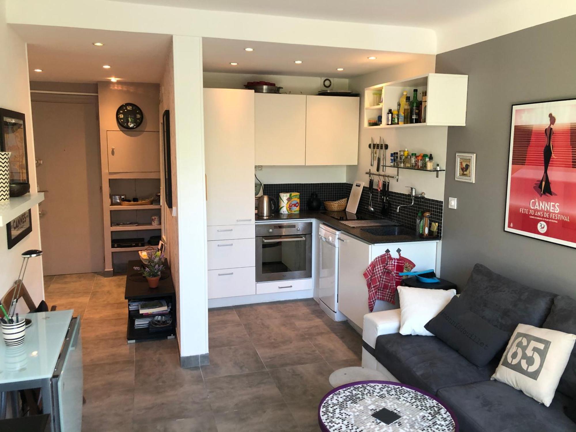 Only 60M To The Beach, 2 Bedroom Cozy Apartment, 80M2 Big Garden, Very Central Cannes Esterno foto