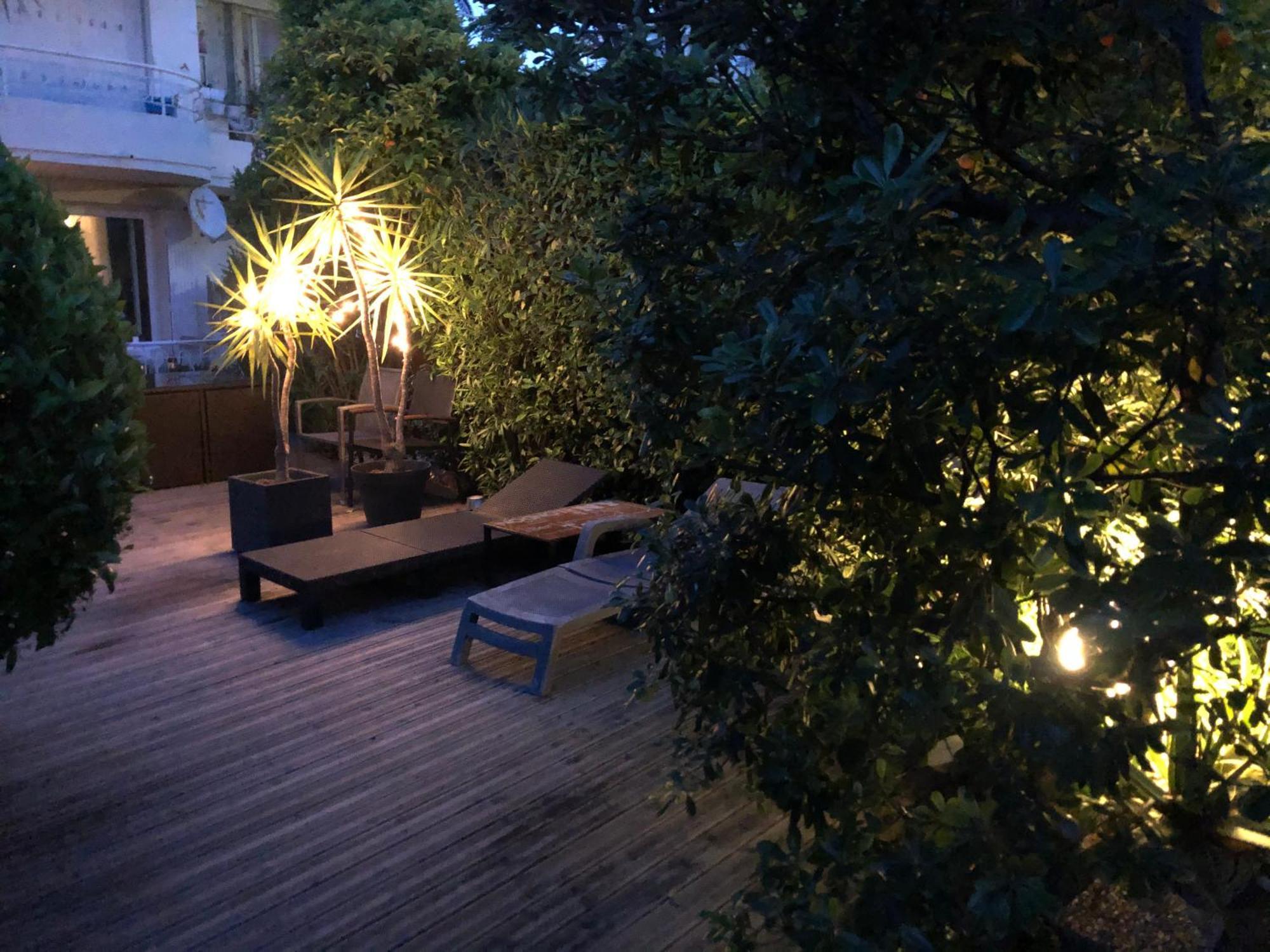 Only 60M To The Beach, 2 Bedroom Cozy Apartment, 80M2 Big Garden, Very Central Cannes Esterno foto