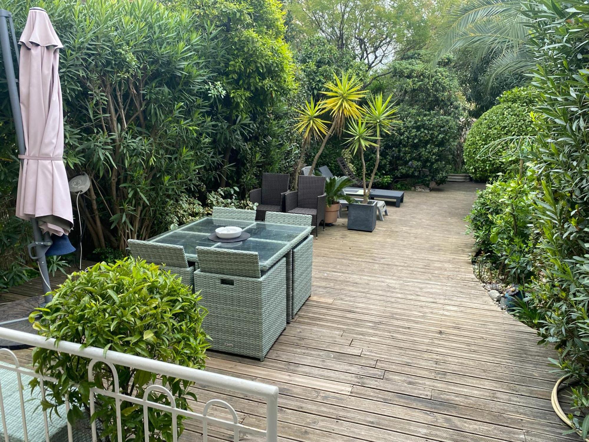 Only 60M To The Beach, 2 Bedroom Cozy Apartment, 80M2 Big Garden, Very Central Cannes Esterno foto